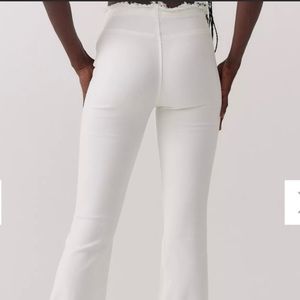 BDG Ruched Dip-Waist Flare Jeans - White Denim